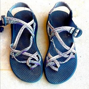 Chaco  white/purple Sandals! Women’s 7